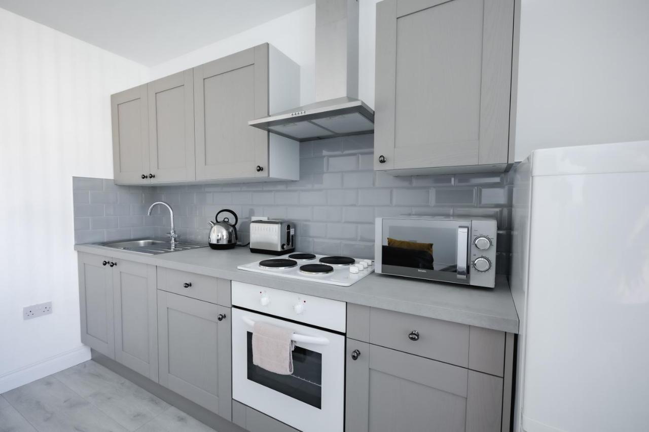 Platform Stadium Apartment With Parking Kingston upon Hull Exterior foto